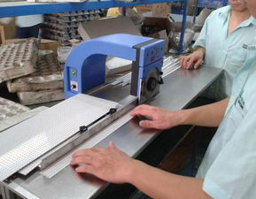 雙圓刀V槽分板機YLVC-1S 網(wǎng)絡設備制造的高效分板解決方案